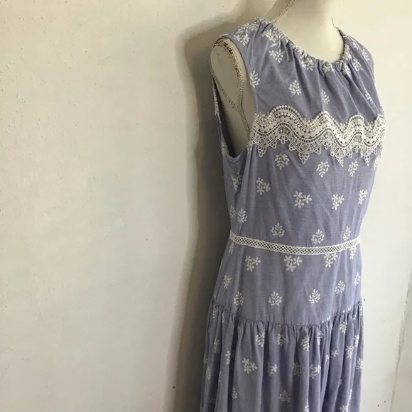 Monique Lhuillier Women EleganyBlue & White Embroidered Sleeveless Dress Size 12 - Picture 4 of 12